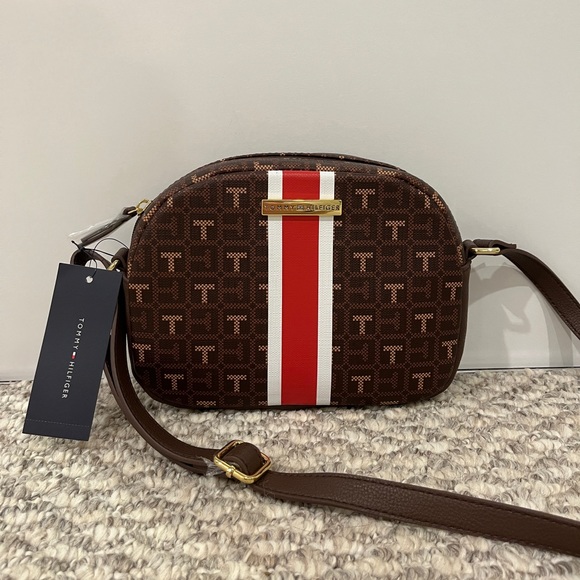 TOMMY HILFIGER brand new bag - Picture 1 of 9